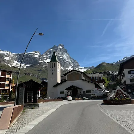 Small Flat 50 M From The Slopes Appartement